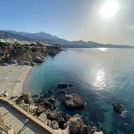 Apartamento Terraza Al Mar, Нерха Екстериор снимка