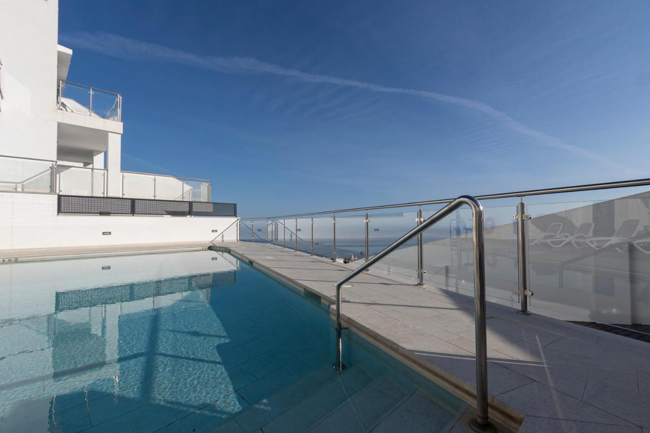 Apartamento Terraza Al Mar, Нерха Екстериор снимка
