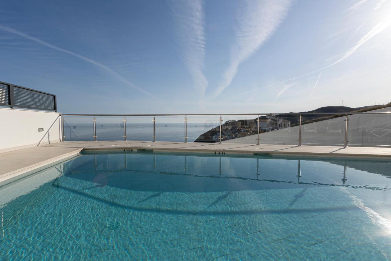 Apartamento Terraza Al Mar, Нерха Екстериор снимка
