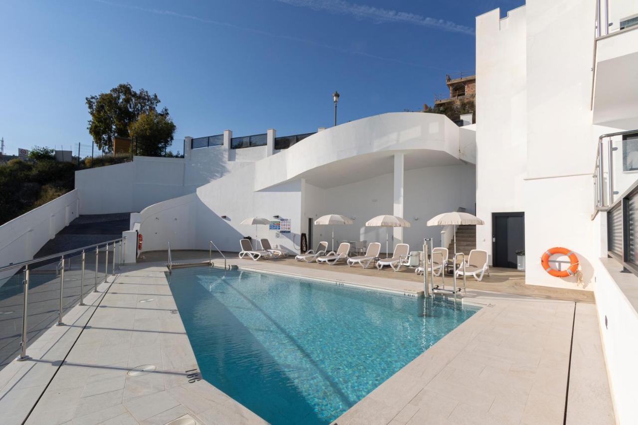 Apartamento Terraza Al Mar, Нерха Екстериор снимка